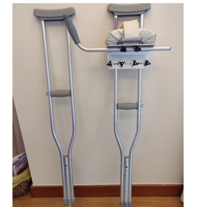 Axillary crutch with platform attachment